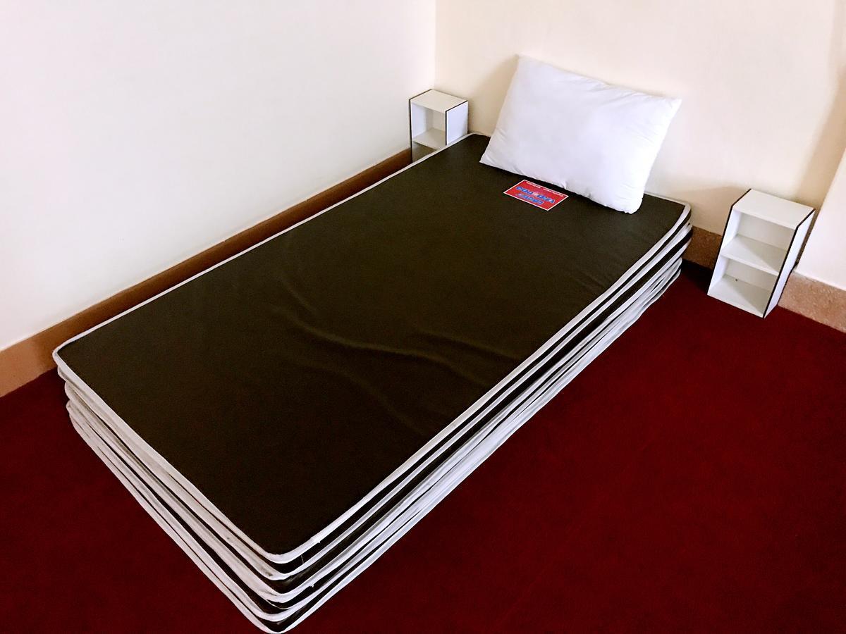 Small Elephant Hostel Μπανγκόκ Εξωτερικό φωτογραφία